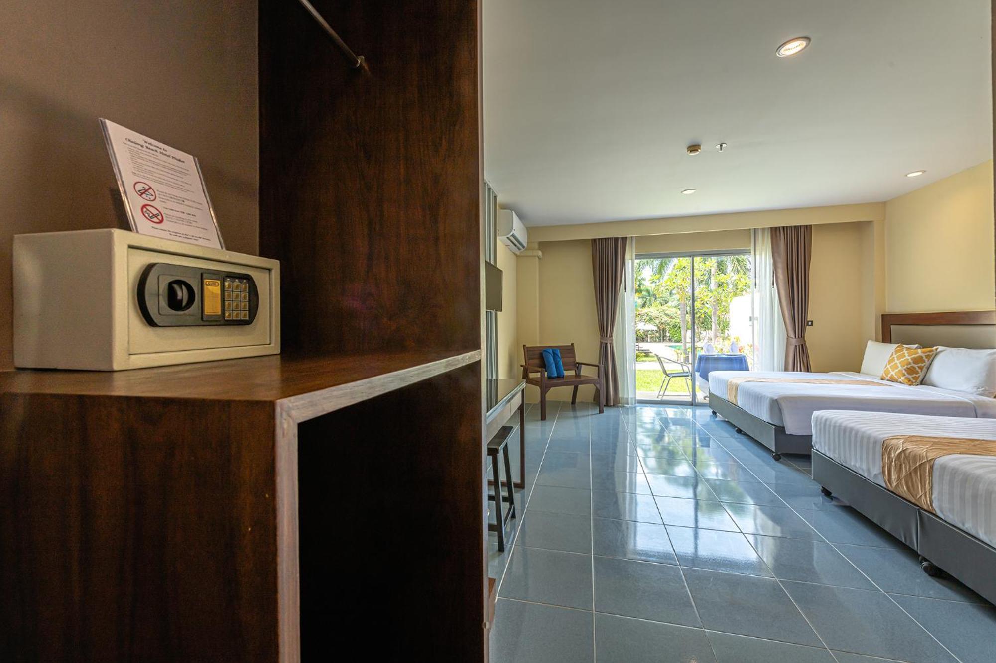 Blue Beach Grand Resort And Spa Rawai Buitenkant foto