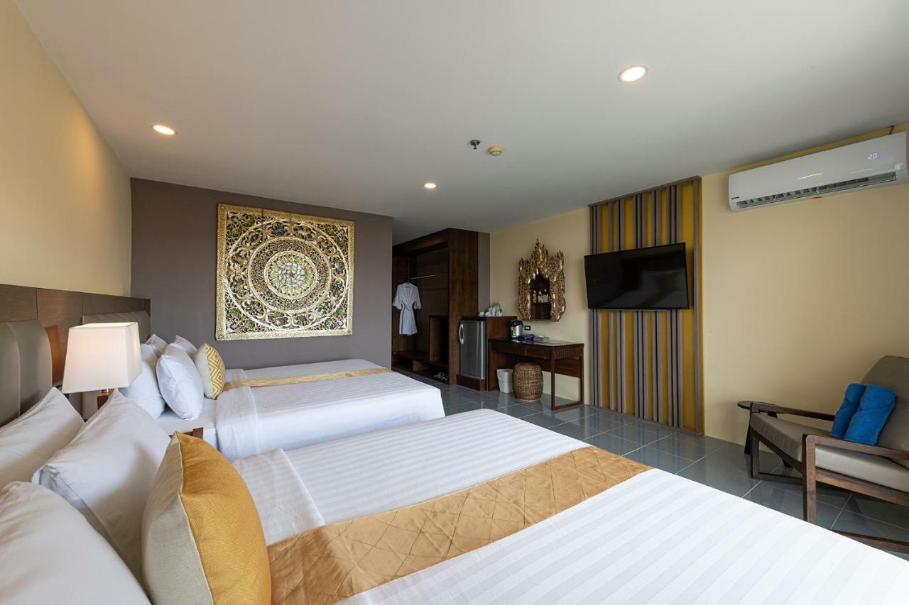 Blue Beach Grand Resort And Spa Rawai Buitenkant foto
